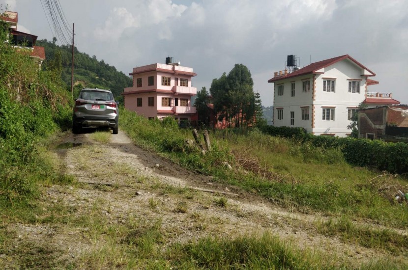 Land on Sale in Naranthan